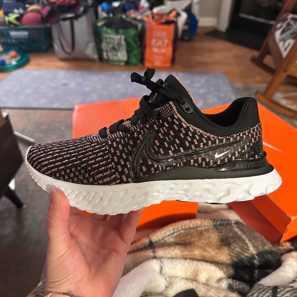 Women’s Nike Infinity Run FK 3 - Picture 1 of 5